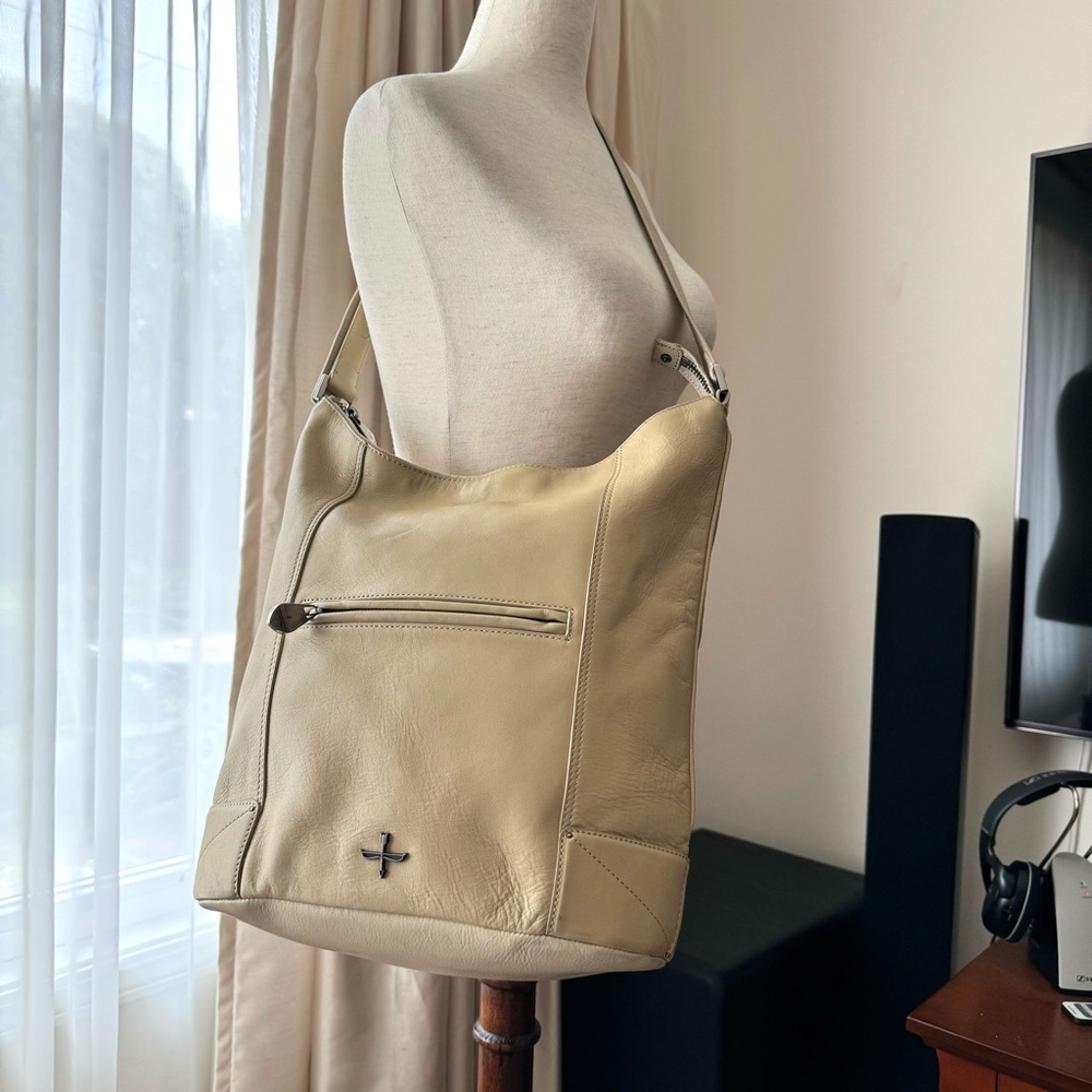 Pour La Victoire Large Bag
